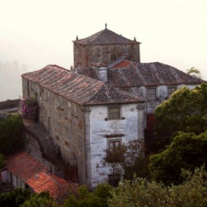 Lagariça Tower House